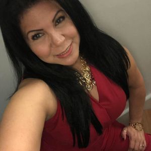 Meet your Posher, Angie